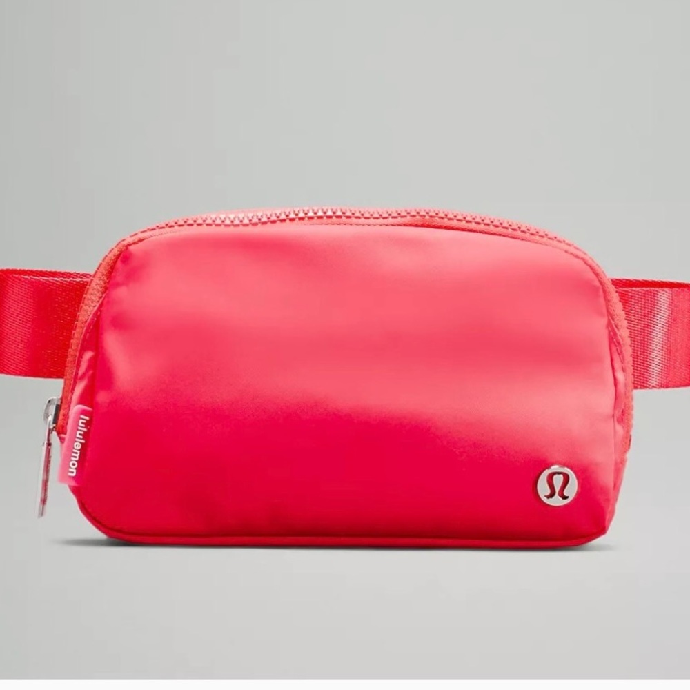 LULULEMON 1L EVERYWHERE BELT BAG IN PALE RASPBERRY